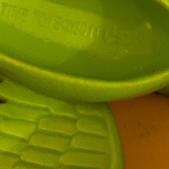 2011 Prime Time Toys AQUA Dive Birds
There are 4 pieces. - Picture 4 of 4